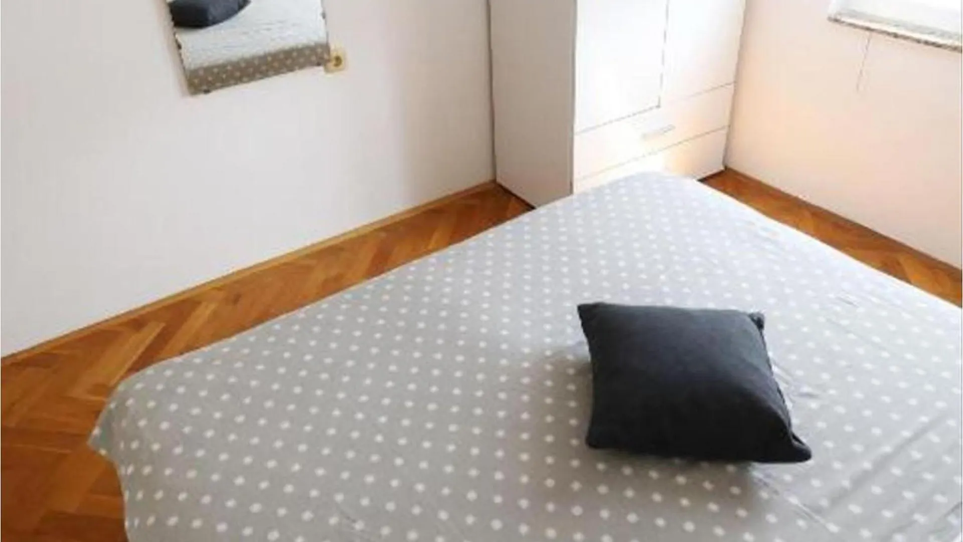 Awesome Apartment In Preko With Wifi