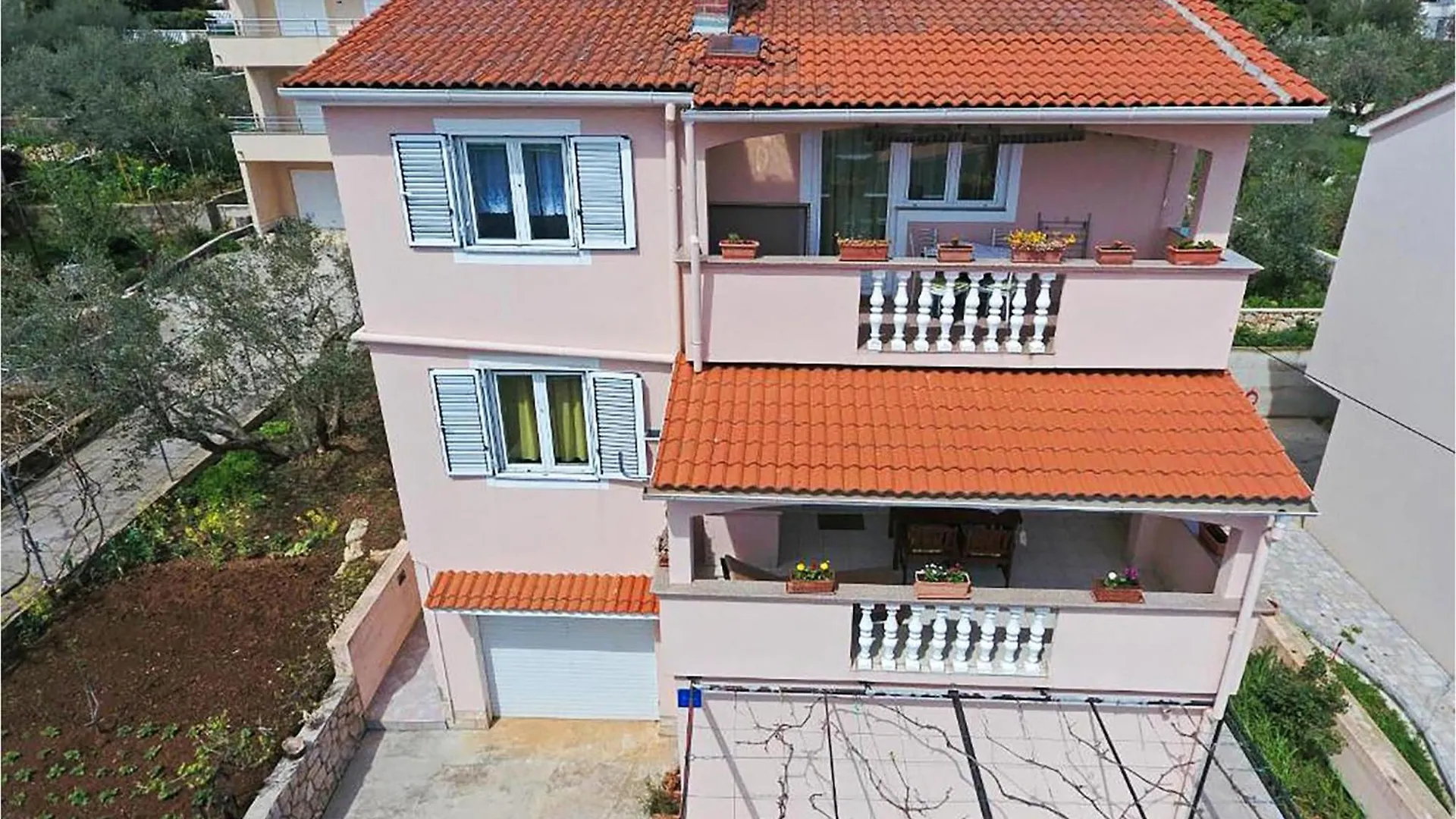 Awesome Apartment In Preko With Wifi 0*,